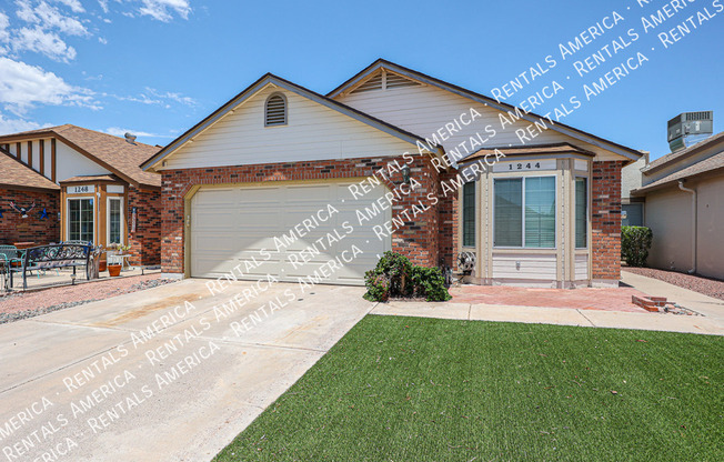 1244 W BOXELDER CIR