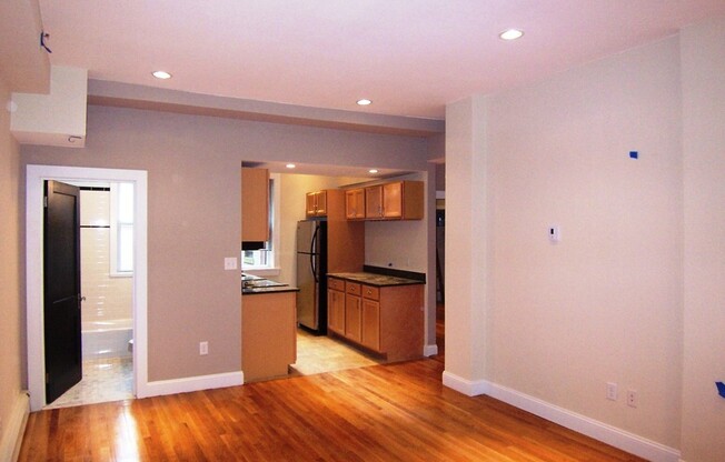 2 beds, 1 bath, 770 sqft, $3,695, Unit 22