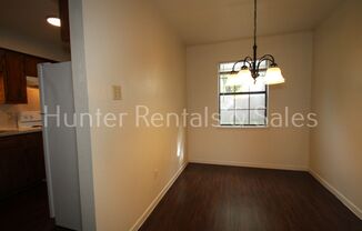 2 beds, 1.5 baths, $725