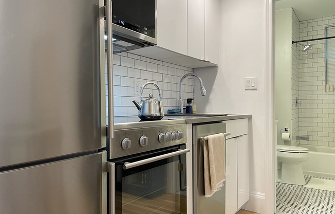 827 Boylston St Apt 302