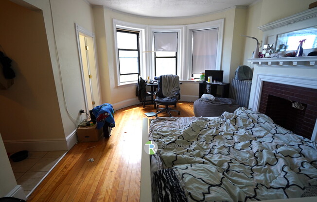 21 Brighton Ave # 48-18