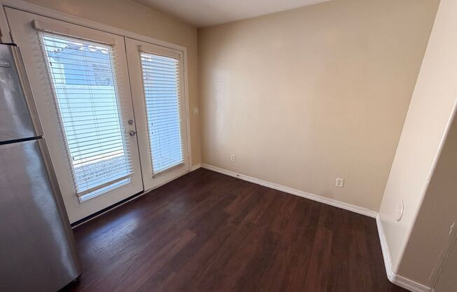 2 beds, 1.5 baths, 1,047 sqft, $1,395, Unit Unit 23