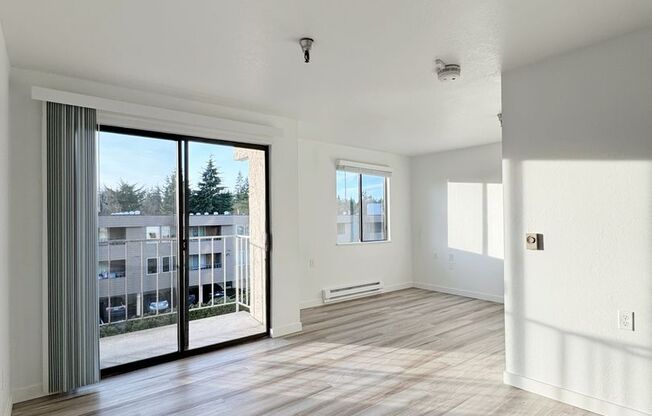 Studio, 1 bath, 480 sqft, $1,450, Unit 321