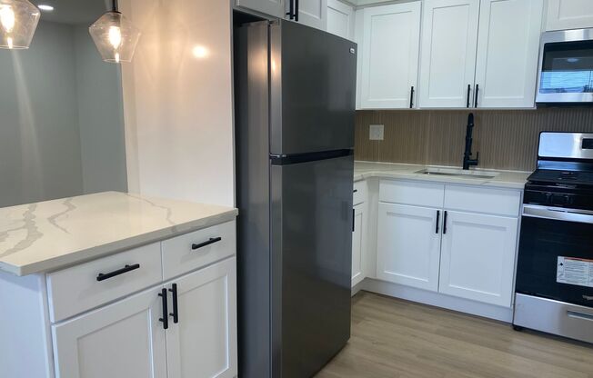 1 bed, 1 bath, $1,725, Unit 401