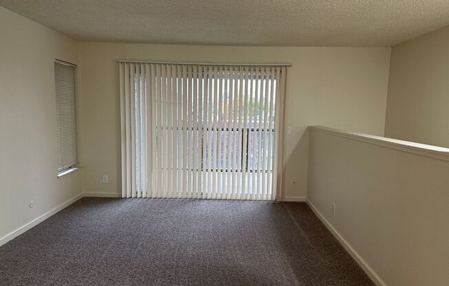 1 bed, 1 bath, $1,595, Unit 35