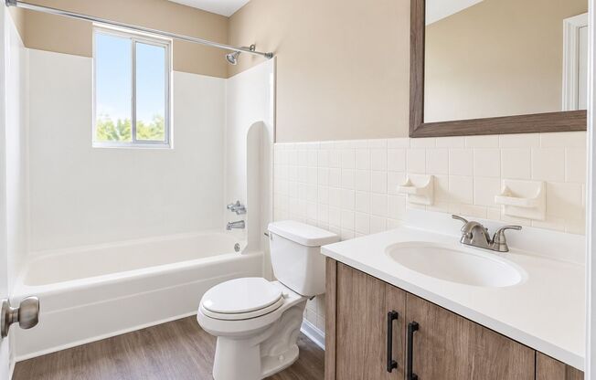 2 beds, 1 bath, 1,010 sqft, $1,150, Unit I01
