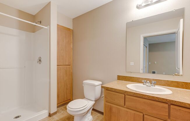 2 beds, 2 baths, 1,015 sqft, $1,650, Unit 1236-304