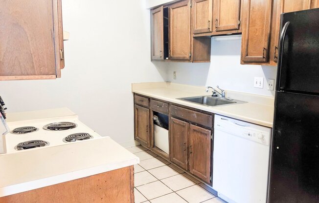 1 Bedroom Condo (Available Immediately)