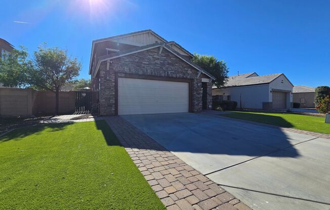 Wonderful and very Spacious SOLAR home in Tartesso, away from the hustle and bustle of the city!