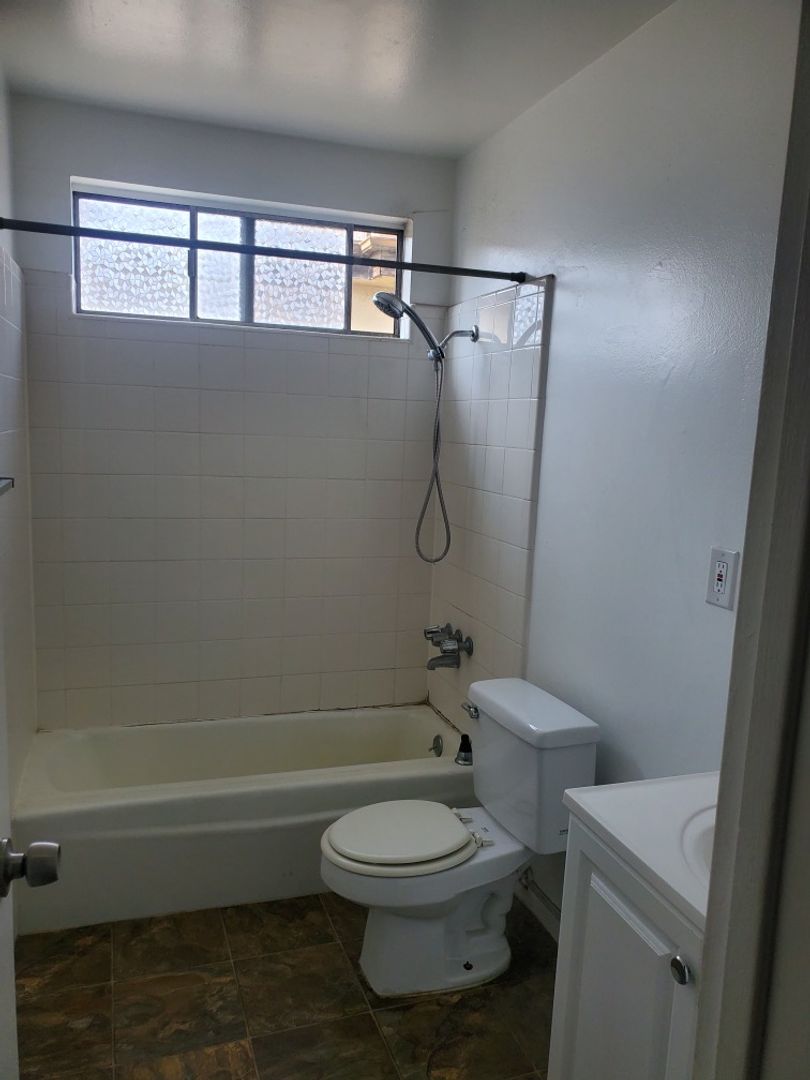 Rose Gold LLC (24th St.)