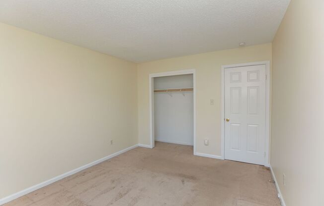 2 beds, 1 bath, $1,595