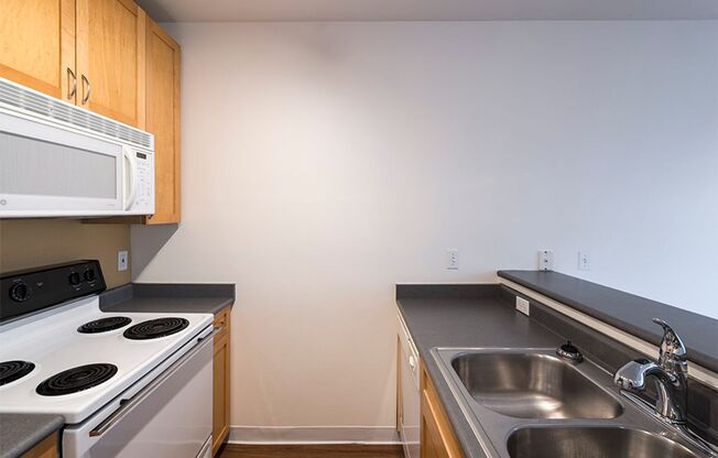 525 1st Ave West