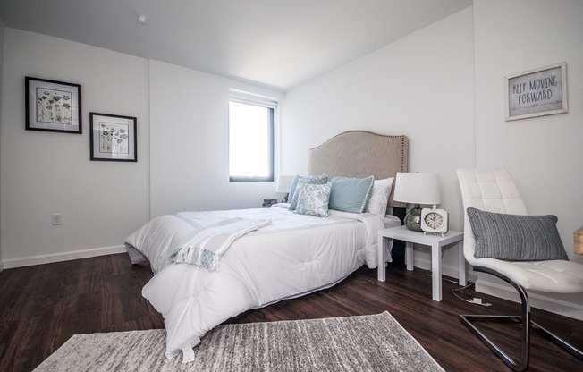 2 beds, 2 baths, 1,103 sqft, $4,050, Unit 505