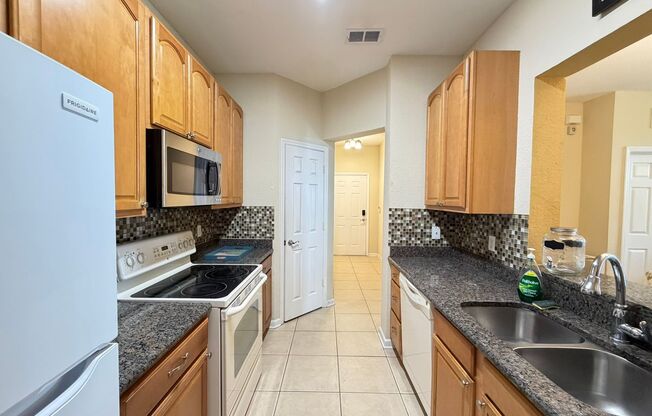 Perfect APARTMENT waiting for you! FULLY FURNISHED!