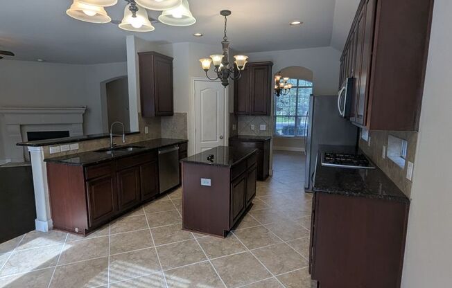 Forest Creek Gem: Spacious 4 Bed • 2 Bath • Open Layout • 2‑Car Garage