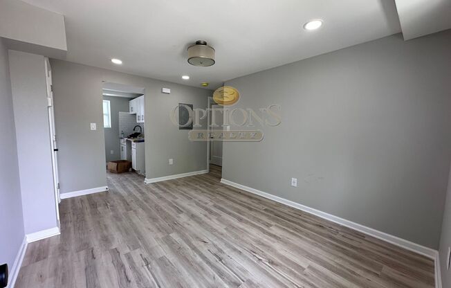 2 beds, 1 bath, $1,550, Unit A1