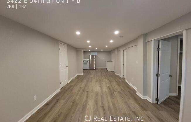3422 E 54 ST