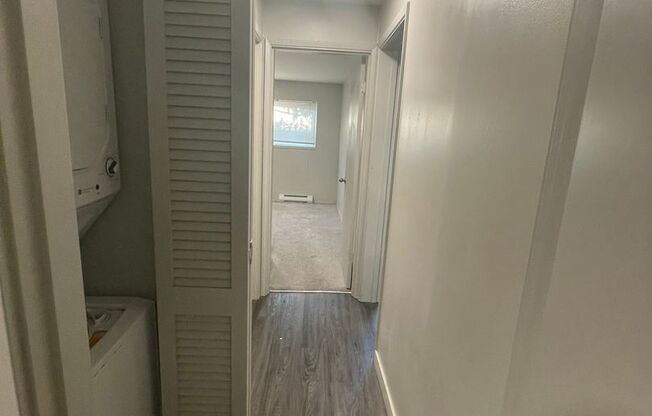 2 beds, 1.5 baths, 800 sqft, $2,445, Unit 303