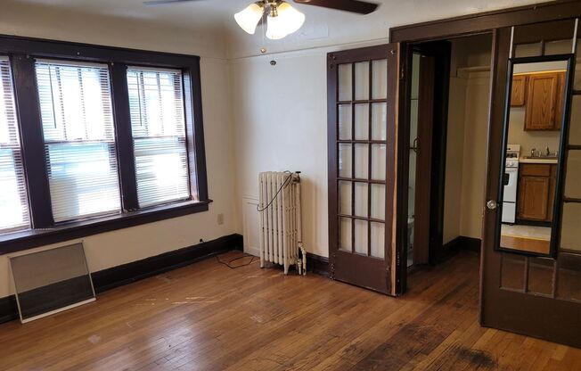 Studio, 1 bath, $775, Unit 205