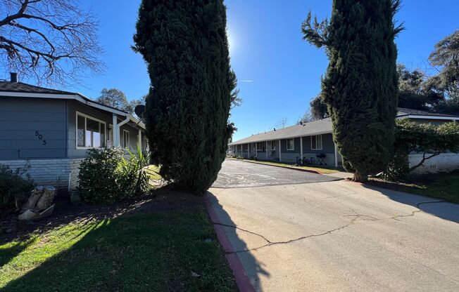 Pomona Avenue 501/503 - CM