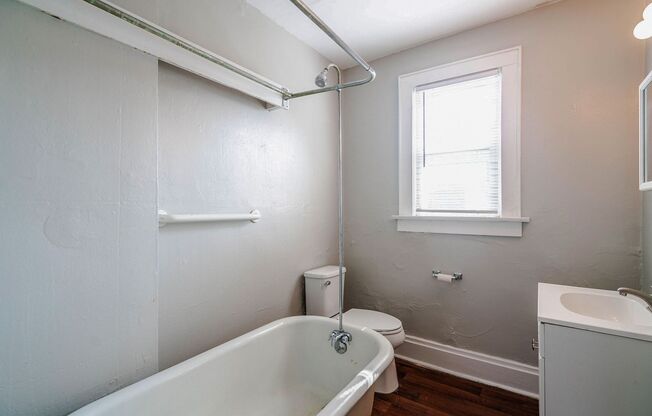 2 beds, 1 bath, $1,325, Unit 1478