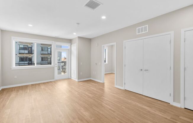 1 bed, 1 bath, 614 sqft, $2,420, Unit 604