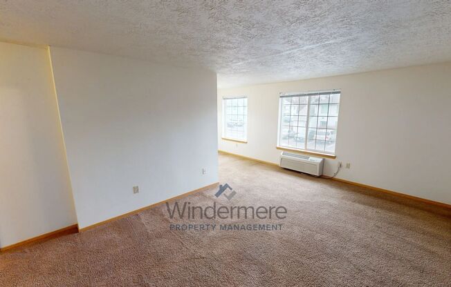 2 beds, 1 bath, 828 sqft, $1,095, Unit 20