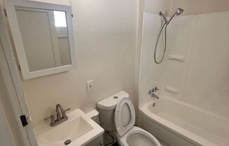 3 beds, 1 bath, $1,250