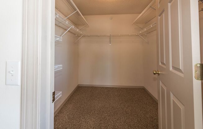 2 beds, 2 baths, 1,619 sqft, $1,870, Unit 5344