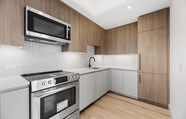 27 10 37 AVE