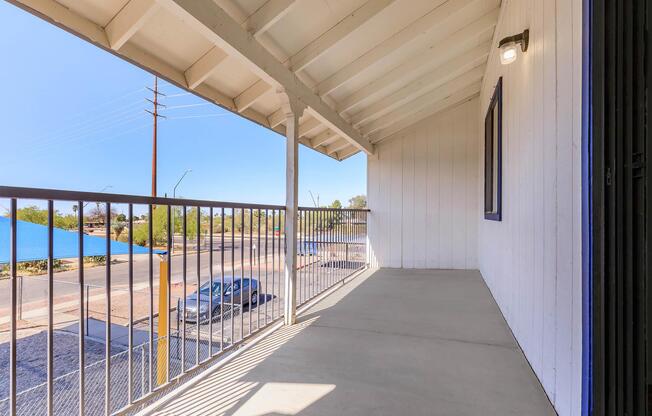 1 bed, 1 bath, 702 sqft, $1,095