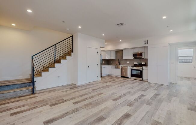 Luxury 4 Bedroom New Construction Townhome Walking Distance to Echo Park Lake!