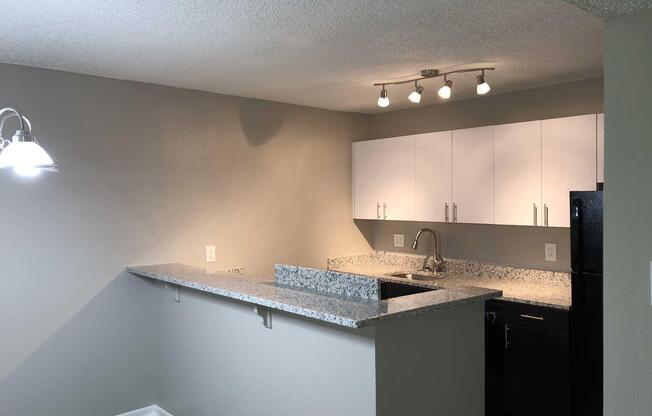 3 beds, 2 baths, 998 sqft, $1,310