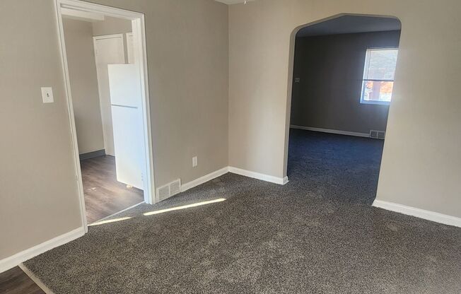 3 beds, 1 bath, 1,500 sqft, $1,300, Unit 1614-00