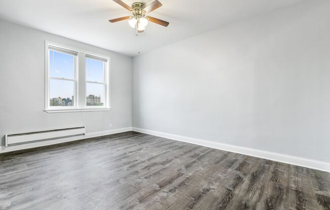 Studio, 1 bath, 278 sqft, $1,375, Unit 610