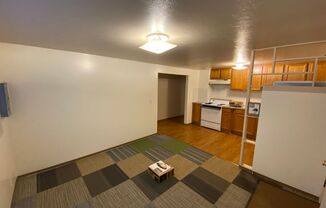 1 bed, 1 bath, 650 sqft, $975, Unit 4