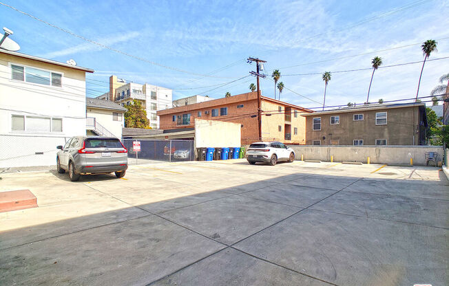 336 S WILTON PL