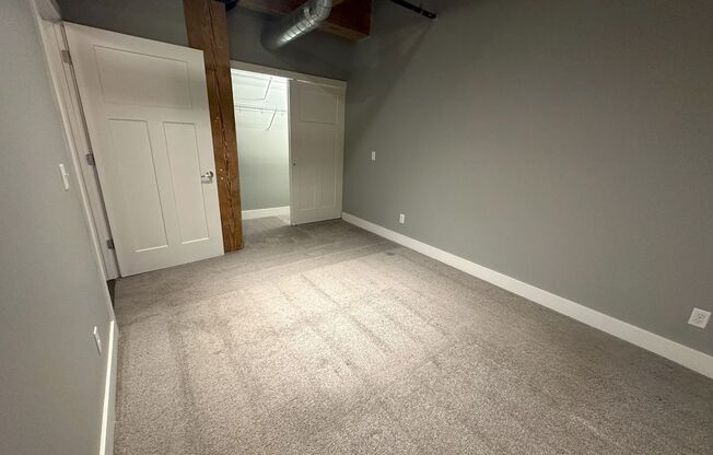 1 bed, 1 bath, 585 sqft, $1,650, Unit 225