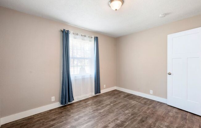 3 beds, 2 baths, $1,795