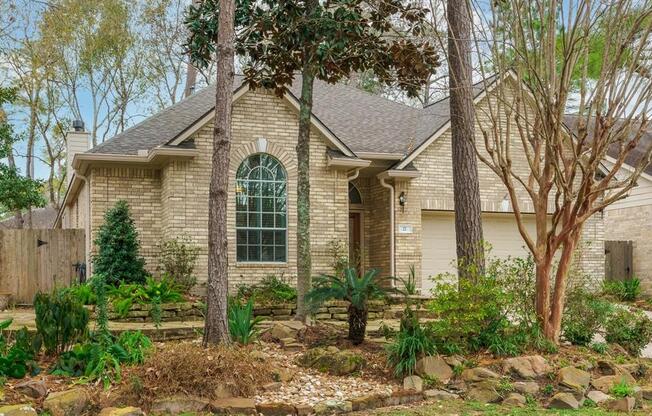 27 E NORTHCASTLE CIR