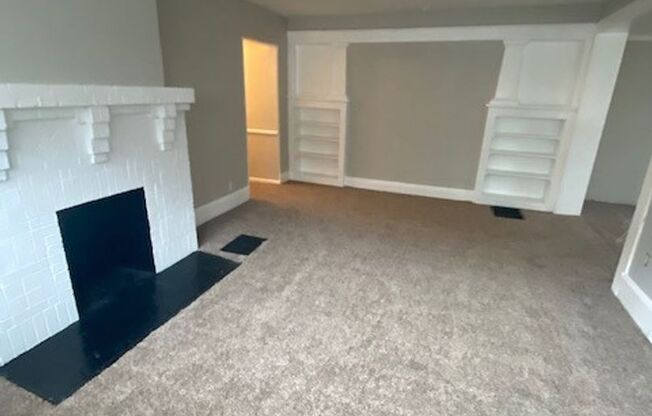 2 beds, 1 bath, 1,700 sqft, $2,150