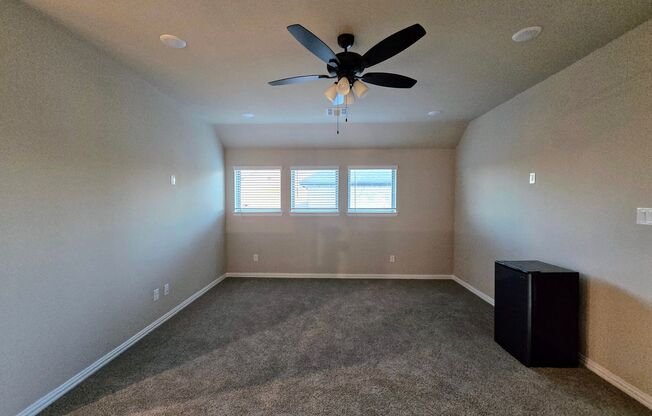 Your Dream Home Awaits – 4 Bedrooms, 4 Baths, $500 Off First Month Rent!