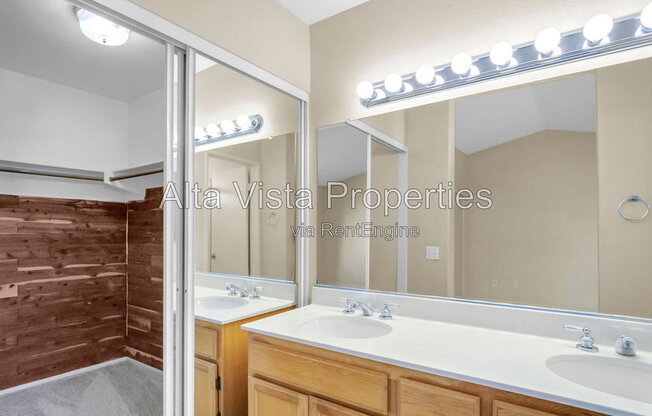 3 beds, 2.5 baths, 1,335 sqft, $3,800
