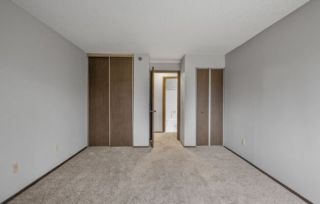 1 bed, 1 bath, 746 sqft, $1,265, Unit 324