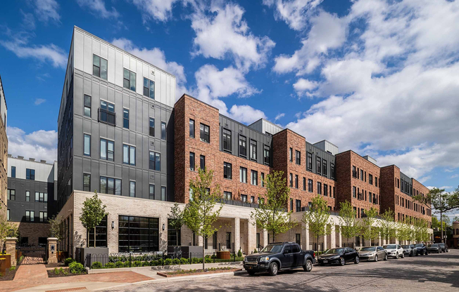 01 - Jaeger Square - Apartment Exterior 1