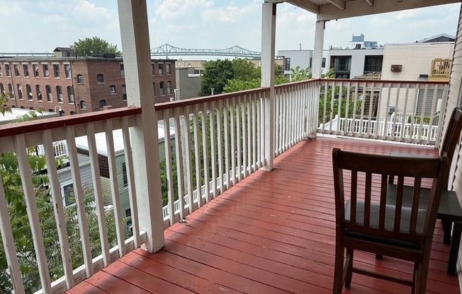 3 beds, 1 bath, 1,296 sqft, $3,400, Unit 3