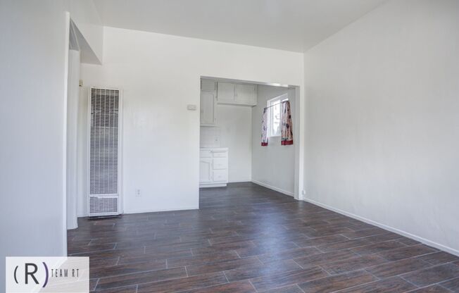 1 bed, 1 bath, 415 sqft, $1,650, Unit 1007 Simmons Ave