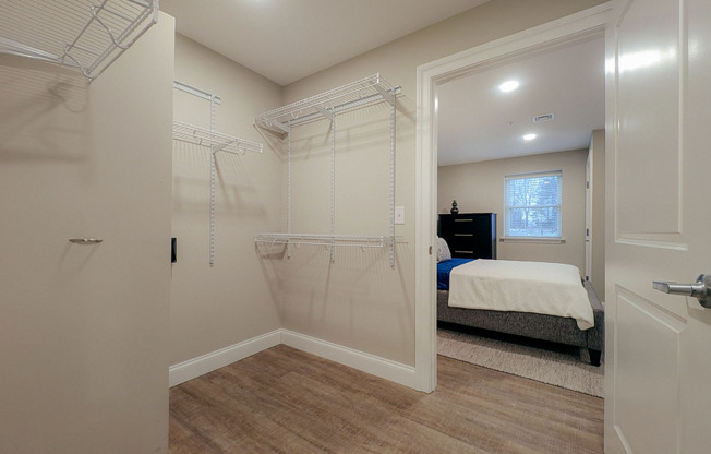 A2 Model - Bedroom Closet