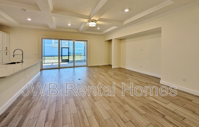 2827 MONTILLA DR