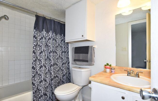 1 bed, 1 bath, 700 sqft, $769, Unit 1104